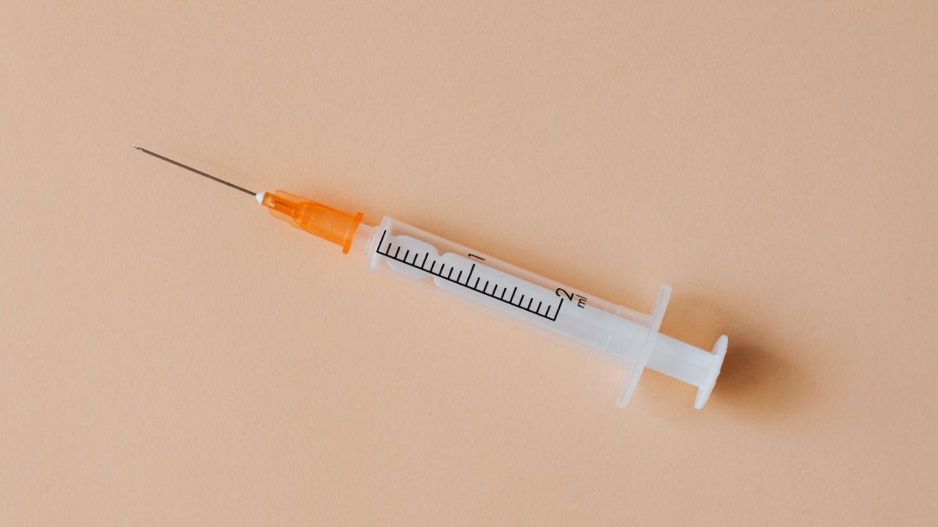 Seringa para aplicação de urofill, procedimento de aumento peniano